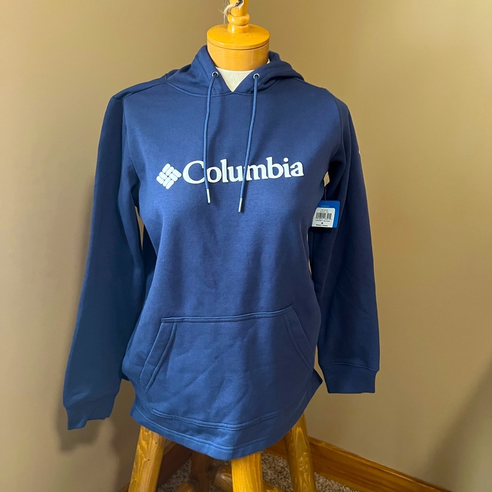 Ladies M Columbia sweatshirt